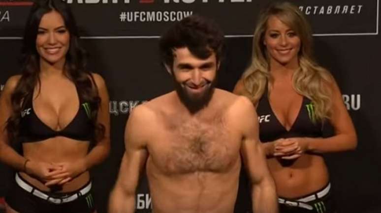 Estrela russa, Zabit venceu Calvin Kattar e seguiu invicto no Ultimate (Foto: Reprodução/YouTube/UFC)