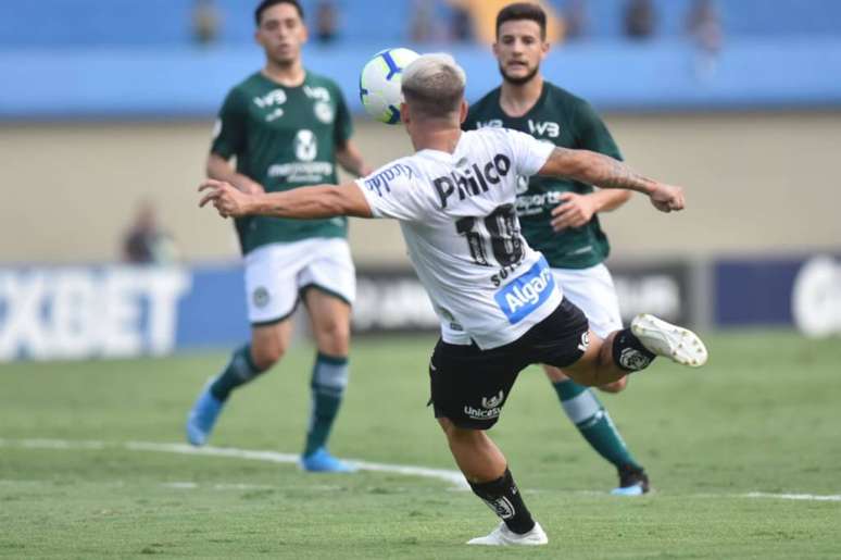 Soteldo abriu o placar com um golaço em finalização de primeira (Foto: Ivan Storti/Santos)