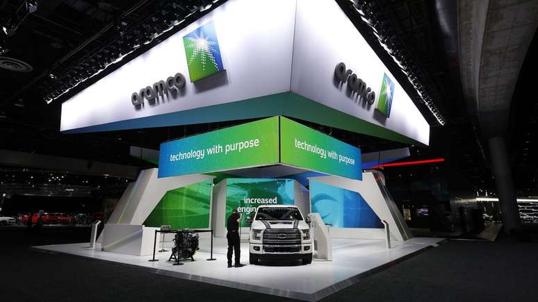 Embora haja cada vez mais alternativas, o petr&oacute;leo e o g&aacute;s ainda dominam os mercados internacionais de energia