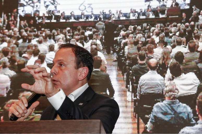 O governador João Doria em congresso com prefeitos em Campos do Jordão 