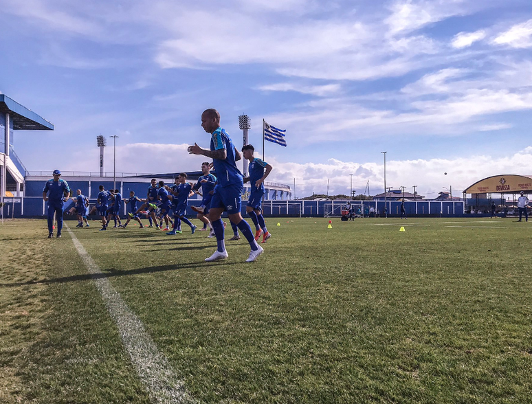 O Avaí é o lanterna do Brasileiro (Foto: Reprodução/twitter)