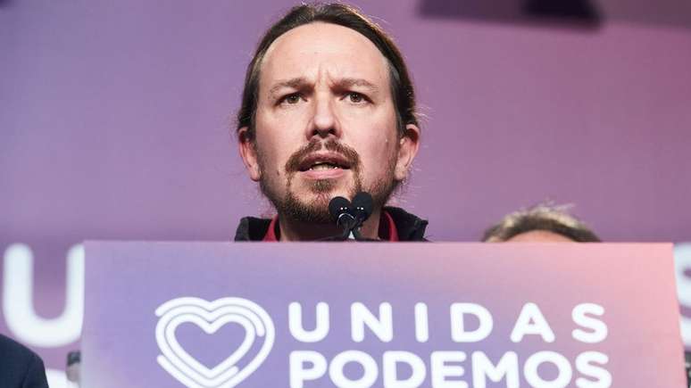 Após eleições de abril, tentativas de chegar a um acordo governamental entre Pedro Sánchez e Pablo Iglesias, líder do Podemos, não foram bem-sucedidas