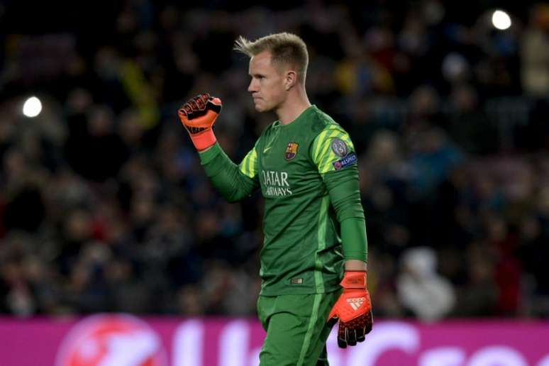 Ter-Stegen em campo pelo Barcelona (Foto: JOSEP LAGO / AFP)