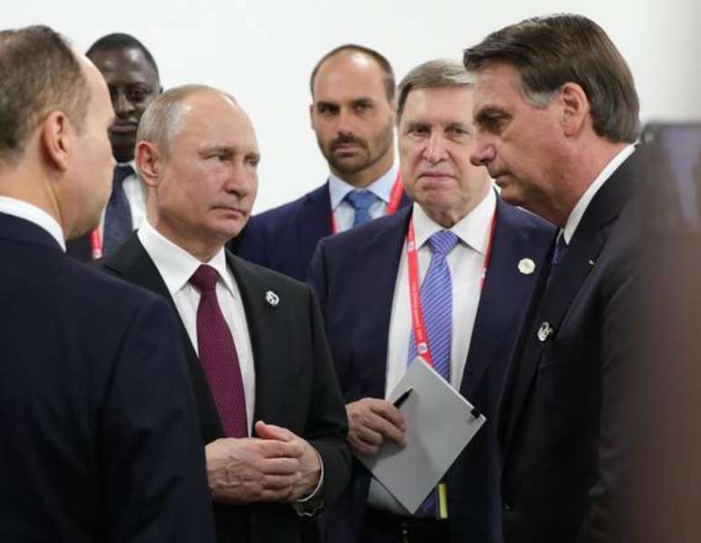 Putin e Bolsonaro durante reunião do Brics no G20 de Osaka, no Japão