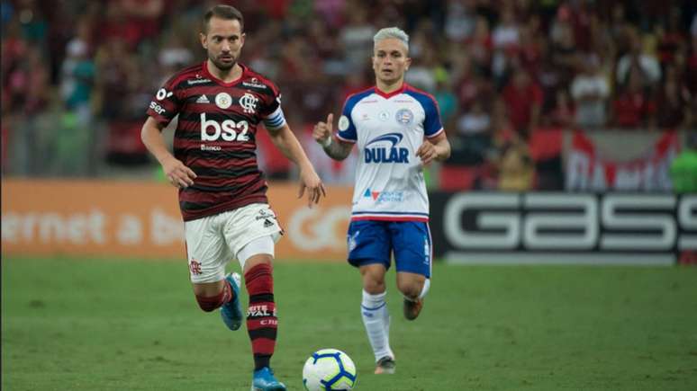 Everton Ribeiro, durante o duelo com o Bahia (Foto: Alexandre Vidal / Flamengo)