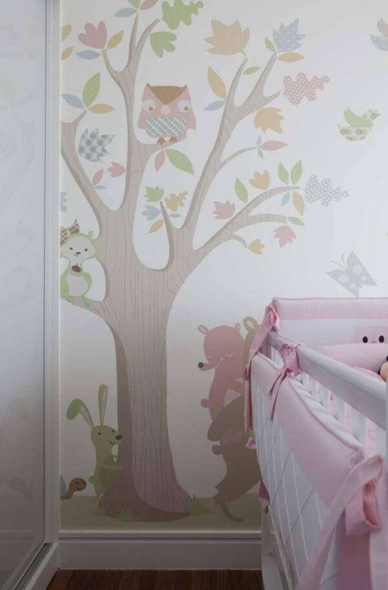49. Decoração de floresta como temas para quarto de bebê feminino – Por: Erica Salgueiro