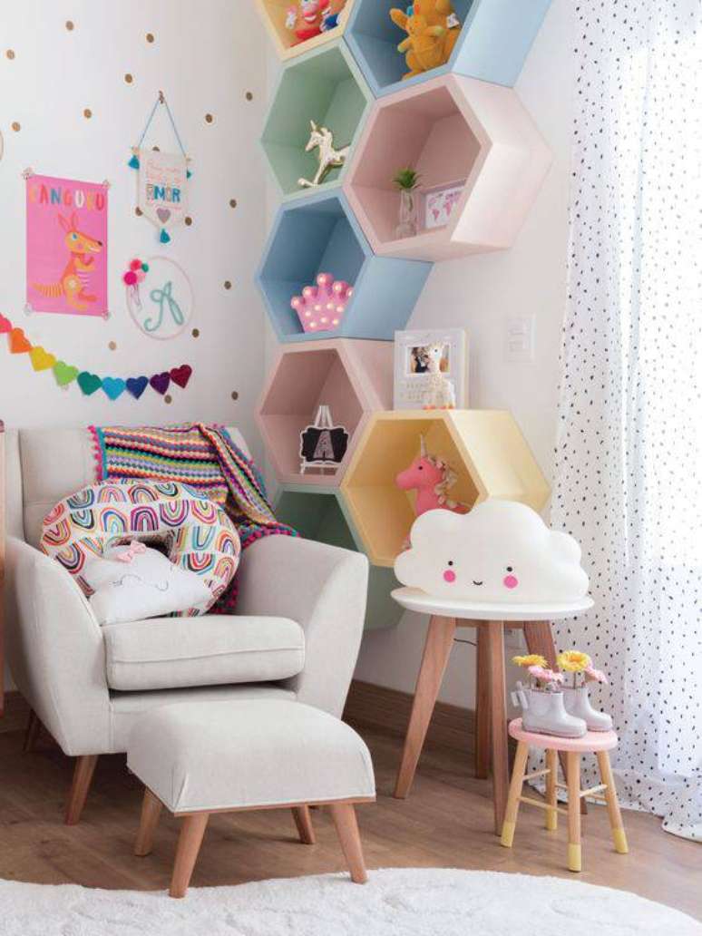 14. Temas para quarto de bebê colorido – Por: Mimo Toys