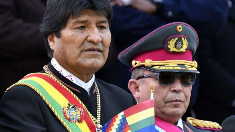 Morales resistiu at&eacute; perder o apoio do comandante do Ex&eacute;rcito, Williams Kaliman
