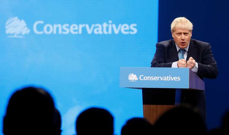 Primeiro-ministro brit&acirc;nico, Boris Johnson, discursa durante confer&ecirc;ncia em Machester
02/10/2019
REUTERS/Henry Nicholls