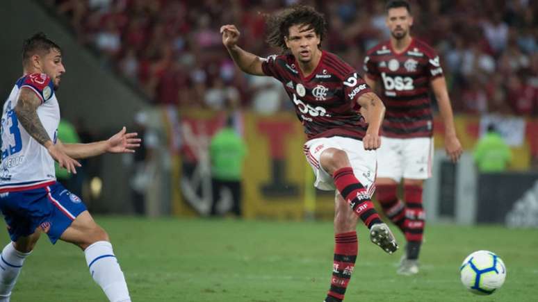 Willian Arão em ação diante do Bahia, no Maracanã (Foto: Alexandre Vidal / Flamengo)