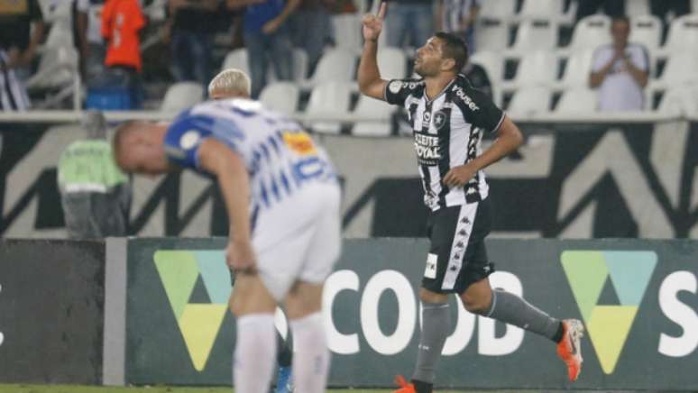 Botafogo x Avai - DIEGO SOUZA
