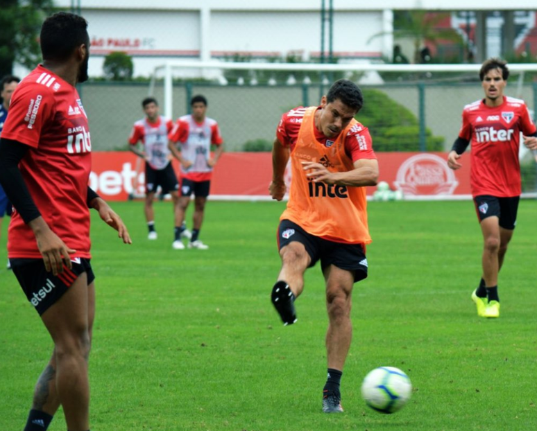 São Paulo se reapresentou nesta terça-feira (Foto: Rubens Chiri/SPFC)