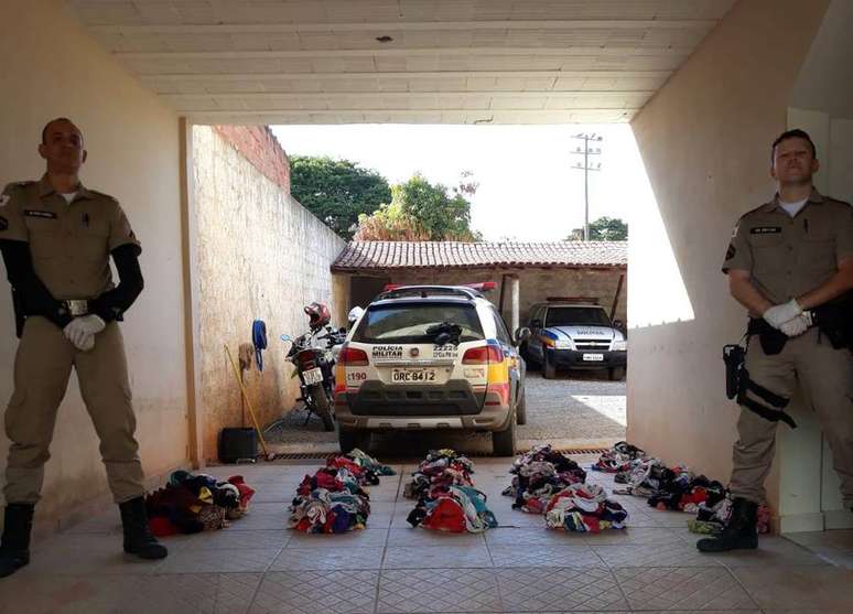 Policiais encontraram mil calcinhas e 45 sutiãs escondidos no quarto do homem, na cidade de Turmalina.