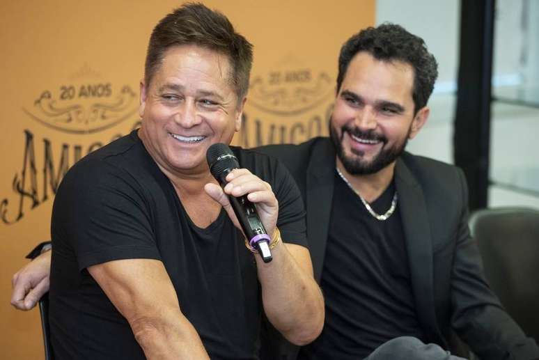 Leonardo e Luciano em coletiva do especial 'Amigos - A Hist&oacute;ria Continua' em 2019, na Globo.