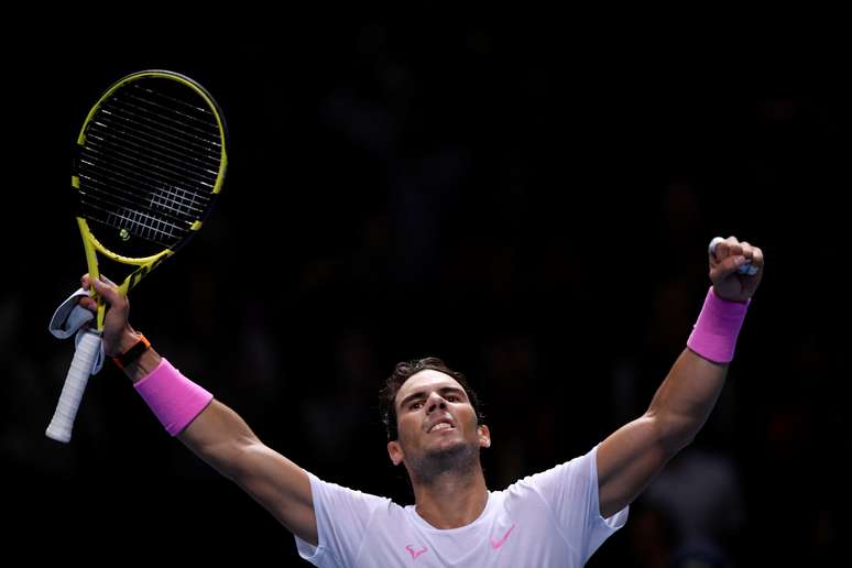 Rafael Nadal comemora vit&oacute;ria sobre Daniil Medvedev no ATP Finals, em Londres
13/11/2019 REUTERS/Toby Melville