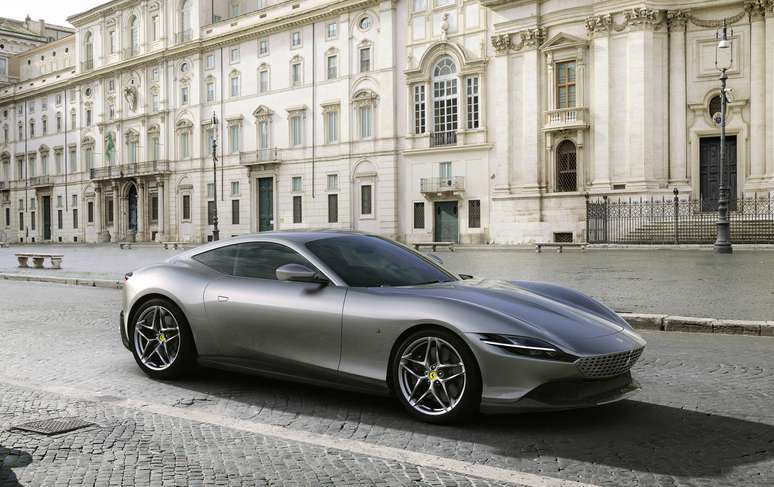 Ferrari lançará Roma, seu 5º novo modelo no ano
