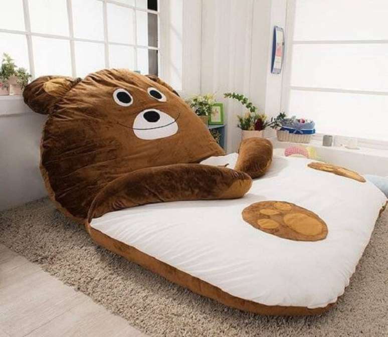 8. Puff gigante para dormir em formato de urso. Fonte: Mercado Livre