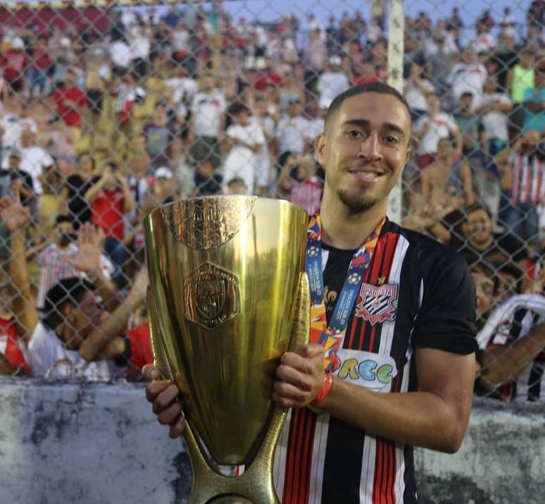 Jeferson foi o camisa 10 na campanha do título do Paulista (Foto: Reprodução)