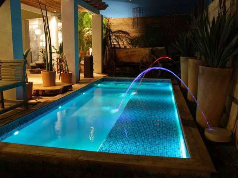 47. A iluminação faz toda diferença na piscina de vinil – Por: Dica da Arquiteta