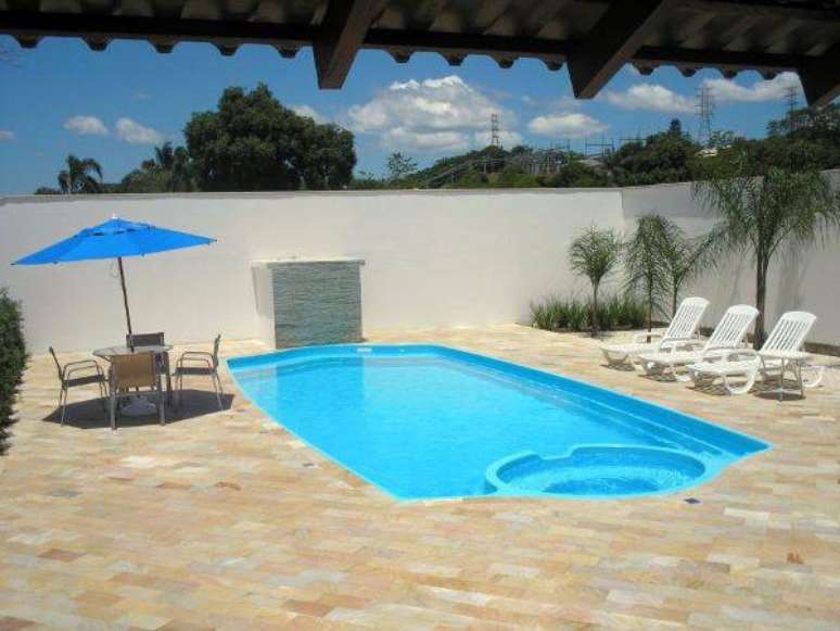 61. Borda de piscina com pedra s&atilde;o tom&eacute; &ndash; Por: Melhor Saber