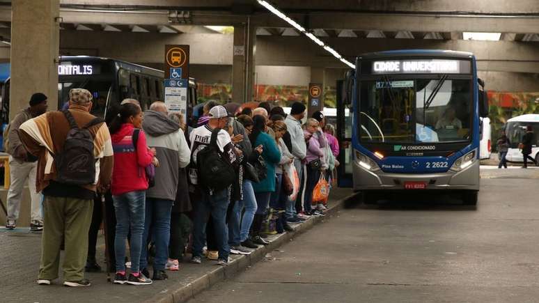 Gestão do transporte público está entre as atribuições de municípios brasileiros