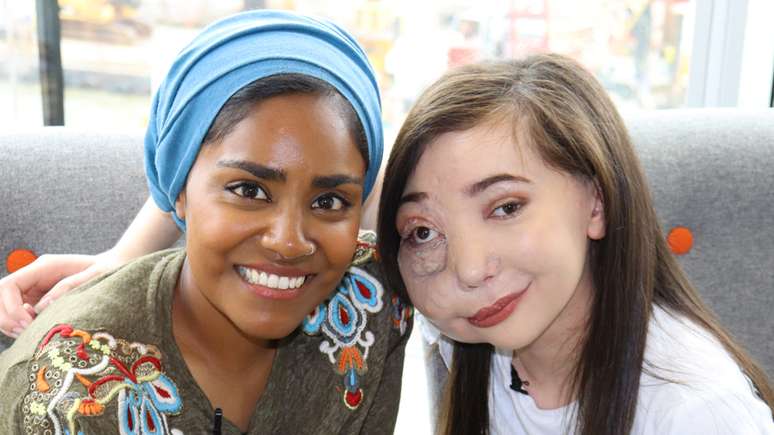 As vencedoras do concurso Bake Off foram Nadiya Hussain e Nikki Lilly