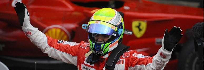 Massa chora ao vencer GP do Brasil de 2008 e perder título mundial por um ponto (Foto: Ferrari)