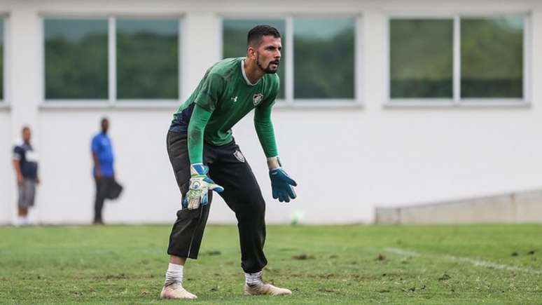 Marcos Felipe soma apenas quatro jogos nos profissionais do Tricolor (Foto: Lucas Merçon/Fluminense)