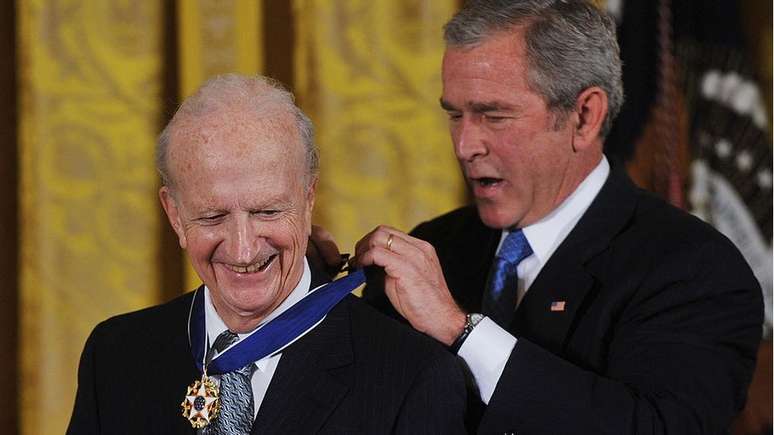Gary Becker recebeu a Medalha Presidencial da Liberdade em 2008 por suas teorias econômicas
