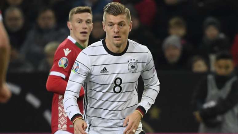 O maestro Toni Kroos foi o cara da goleada da Alemanha nas Eliminatórias da Euro (AFP)