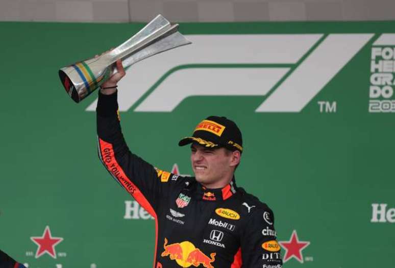 Verstappen celebra vitória no GP do Brasil
