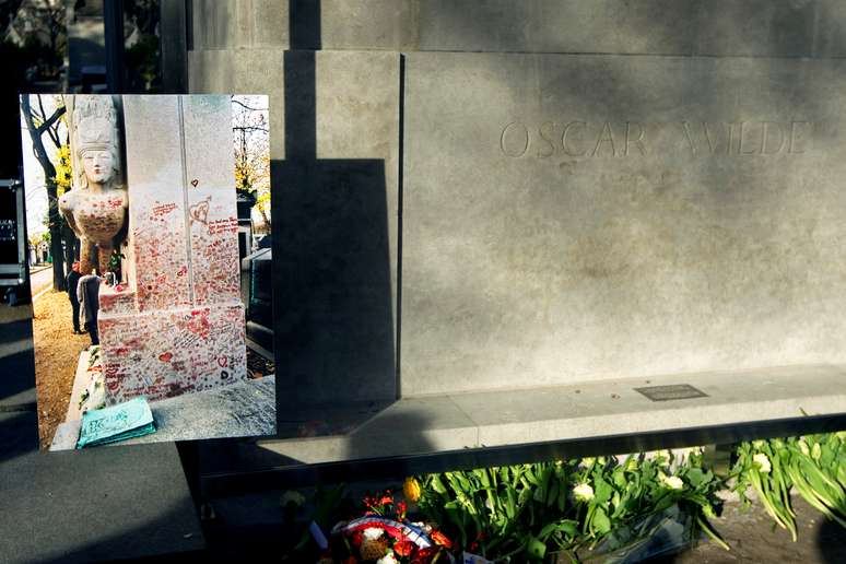 Túmulo de Oscar Wilde em cemitério de Paris
30/11/2011
REUTERS/Charles Platiau