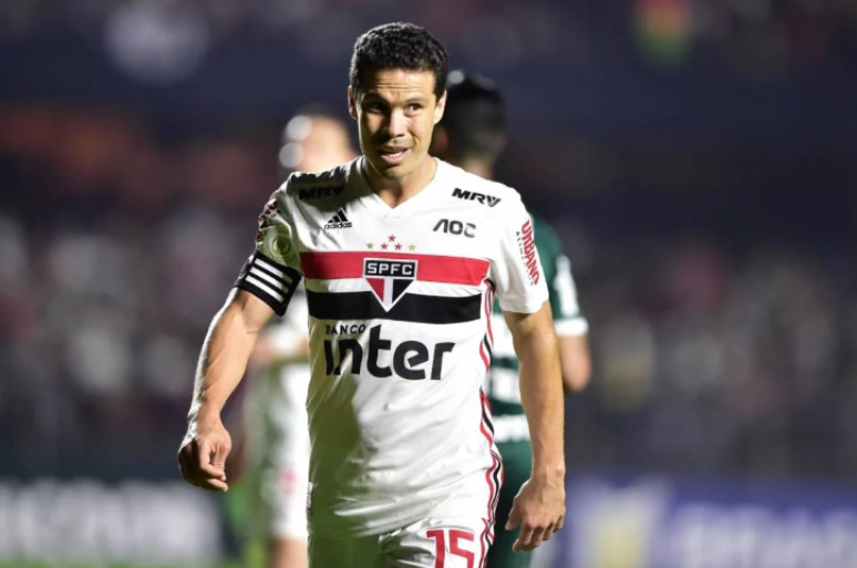 São Paulo continua sofrendo em clássicos (Foto: Fernando Dantas/Gazeta Press)