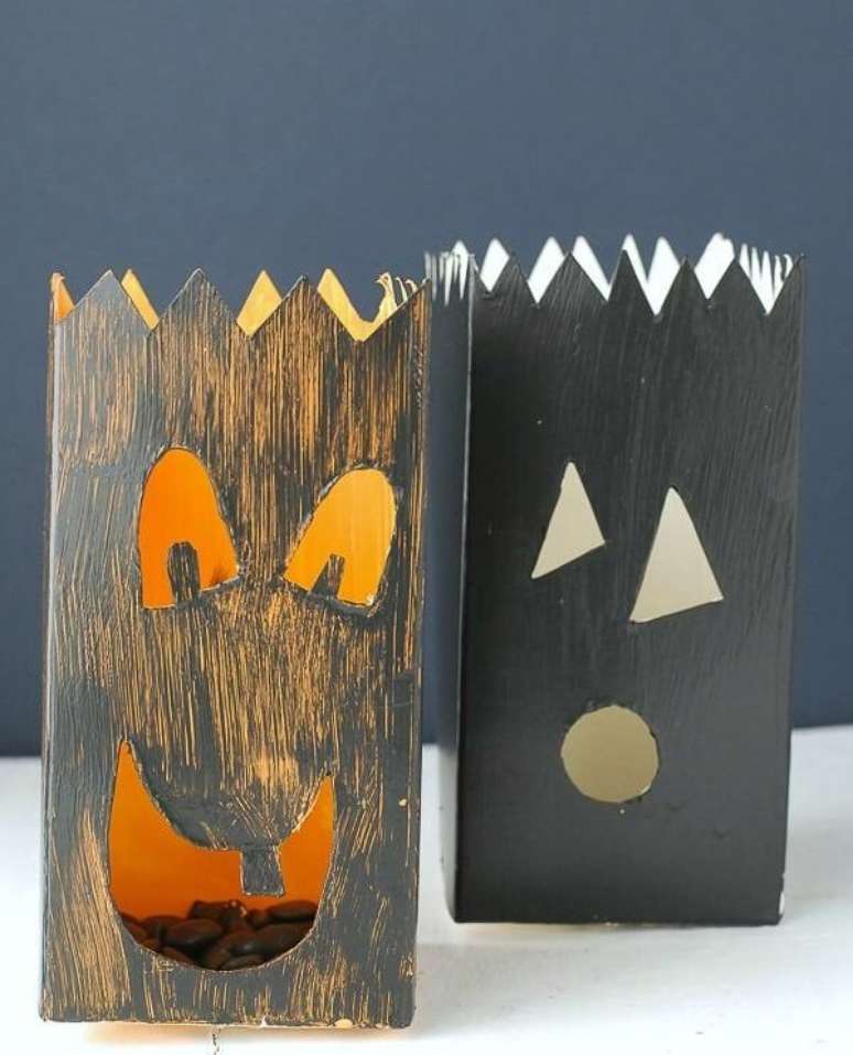 60. Forme lindos enfeites de Halloween de artesanato com caixa de leite. Fonte: Pinterest