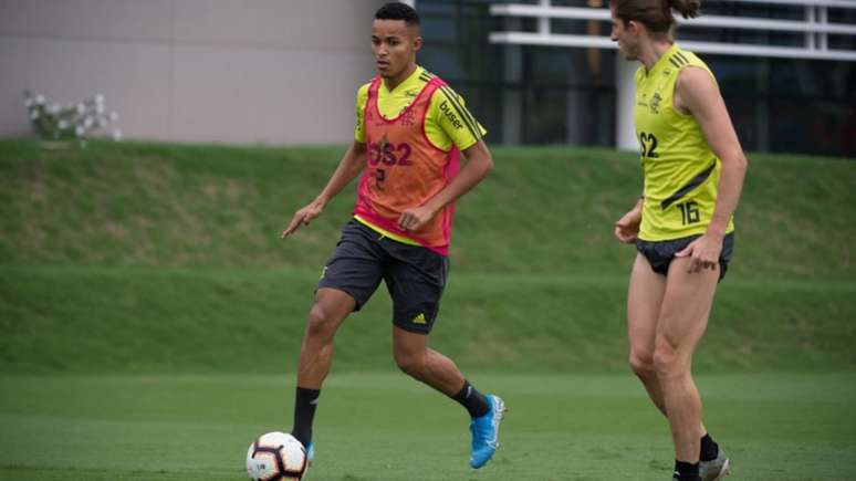 Lázaro participou do treino do Flamengo nesta terça, no Ninho do Urubu (Foto: Alexandre Vidal / Flamengo)