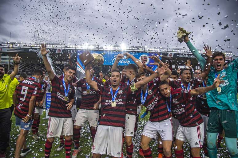Flamengo foi campeão do Carioca Sub-20 sobre o Vasco (Foto: Marcelo Cortes/CRF)