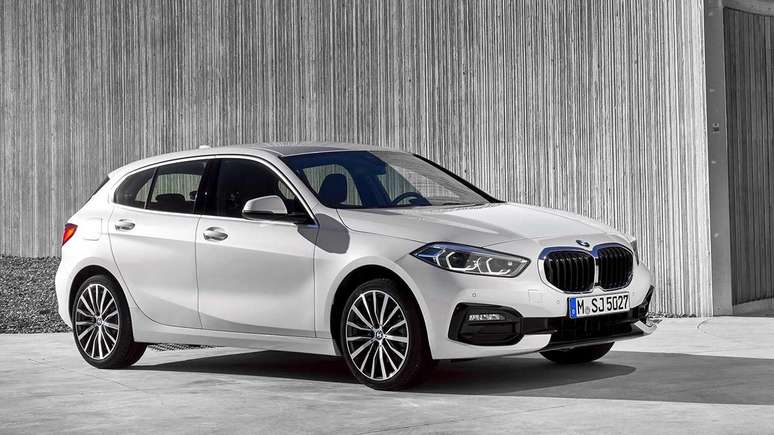 O novo Série 1 compartilha a plataforma com o BMW X1 e X2.