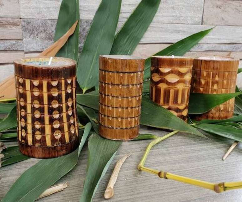 70. Suporte para vela feito de artesanato com bambu. Fonte: Pinterest