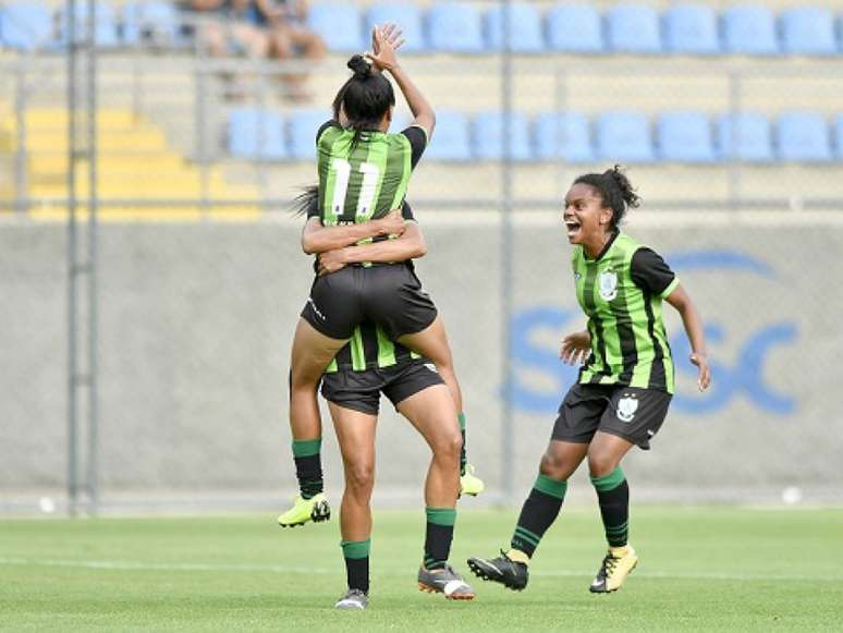 O time americano superou as meninas do Galo e tentarão manter a hegemonia em Minas Gerais- (Mourão Panda/América-MG)