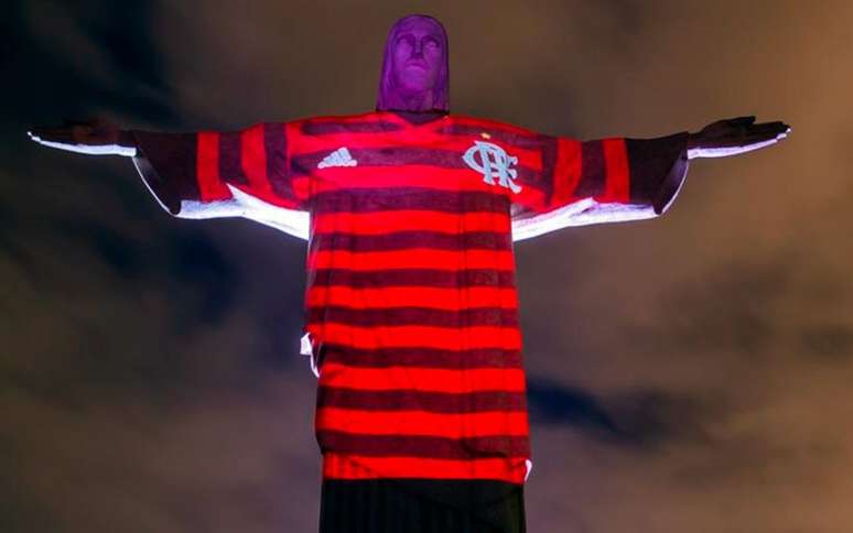 Cristo Redentor com a camisa do Flamengo (Foto: Bruno Ryfer/adidas)