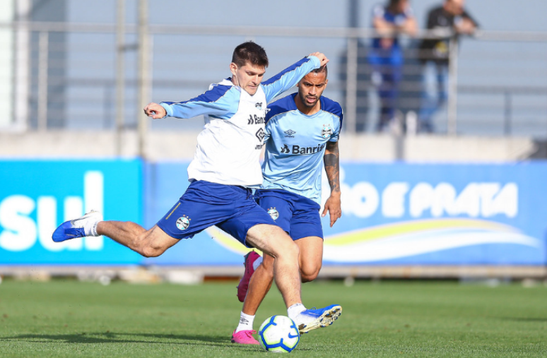 Kannemann treinou normalmente no CT Luiz Presidente Luiz Carvalho (Foto: Lucas Uebel/Grêmio)