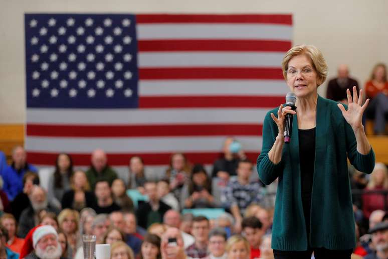 Pré-candidata democrata à Presidência dos EUA, Elizabeth Warren, em Manchester, New Hampshire
23/11/2019 REUTERS/Brian Snyder