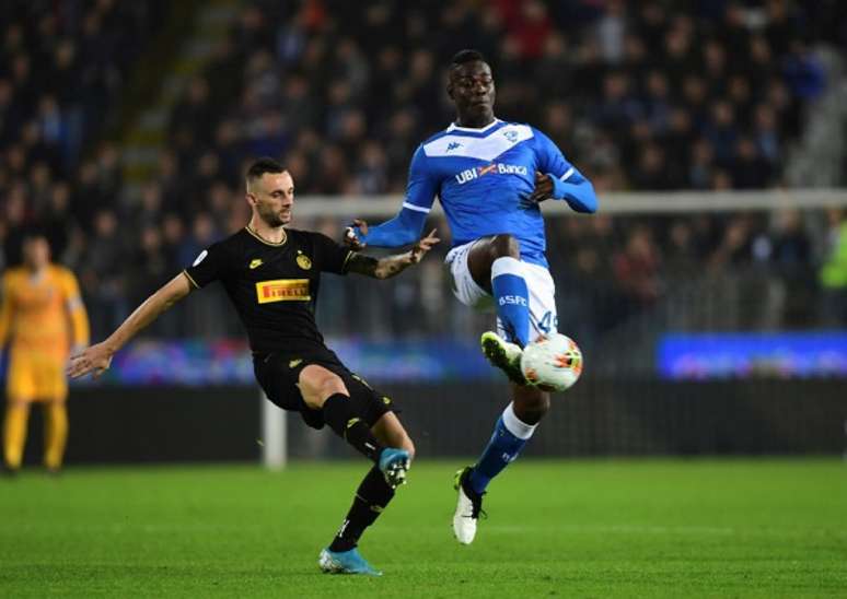 Balotelli em atuação pelo Brescia (Foto: AFP)