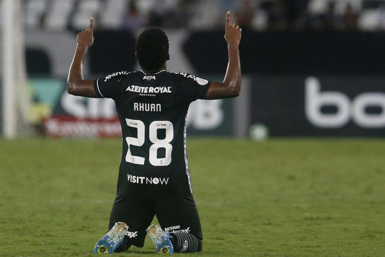 Atacante foi titular pela segunda vez (Foto: Vítor Silva/Botafogo)