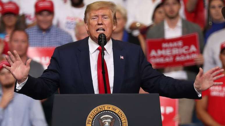 Donald Trump disse que gostaria de enfrentar Bloomberg na elei&ccedil;&atilde;o de 2020