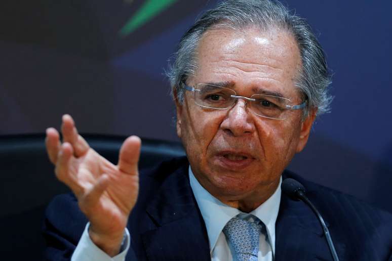 Ministro da Economia, Paulo Guedes, durante entrevista coletiva em Brasília
05/11/2019 REUTERS/Adriano Machado