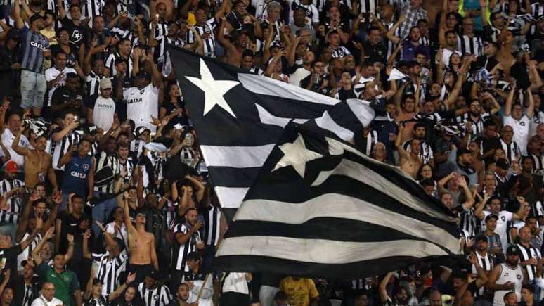 Torcida zoa botafoguenses nesta segunda-feira (Foto: Vítor Silva/Botafogo)