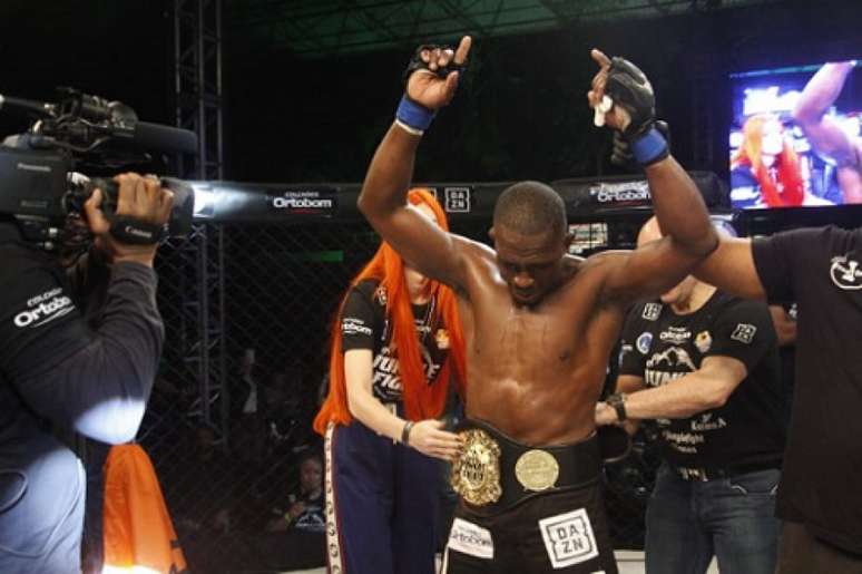 Willker Feijão é o atual campeão meio-médio do Jungle Fight (Foto: Leonardo Fabri)