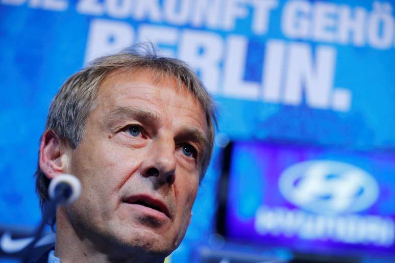 Novo t&eacute;cnico do Hertha Berlin, Juergen Klinsmann
27/11/2019
REUTERS/Hannibal Hanschke