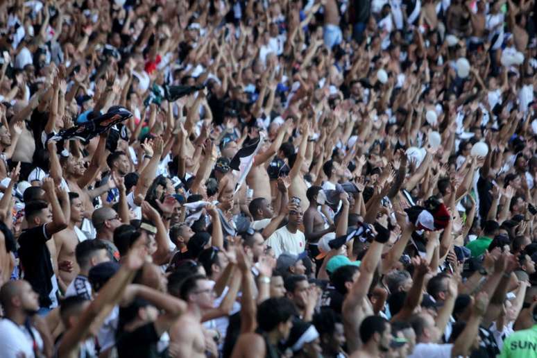 O Vasco tenta aumentar a arrecadação. Há torcedores querendo influenciar nos bastidores (Paulo Fernandes/ VASCO)